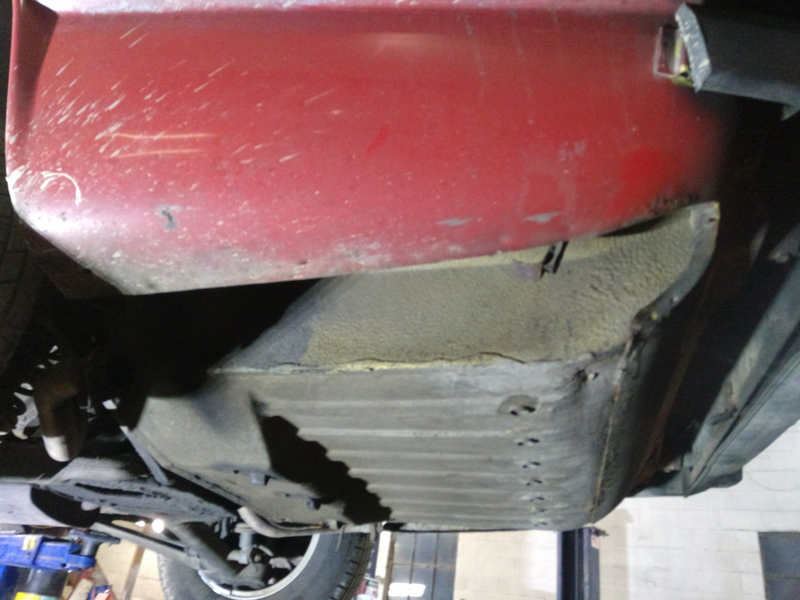 Illustration for article titled Exhaust for the Jag! And a thing fixed!